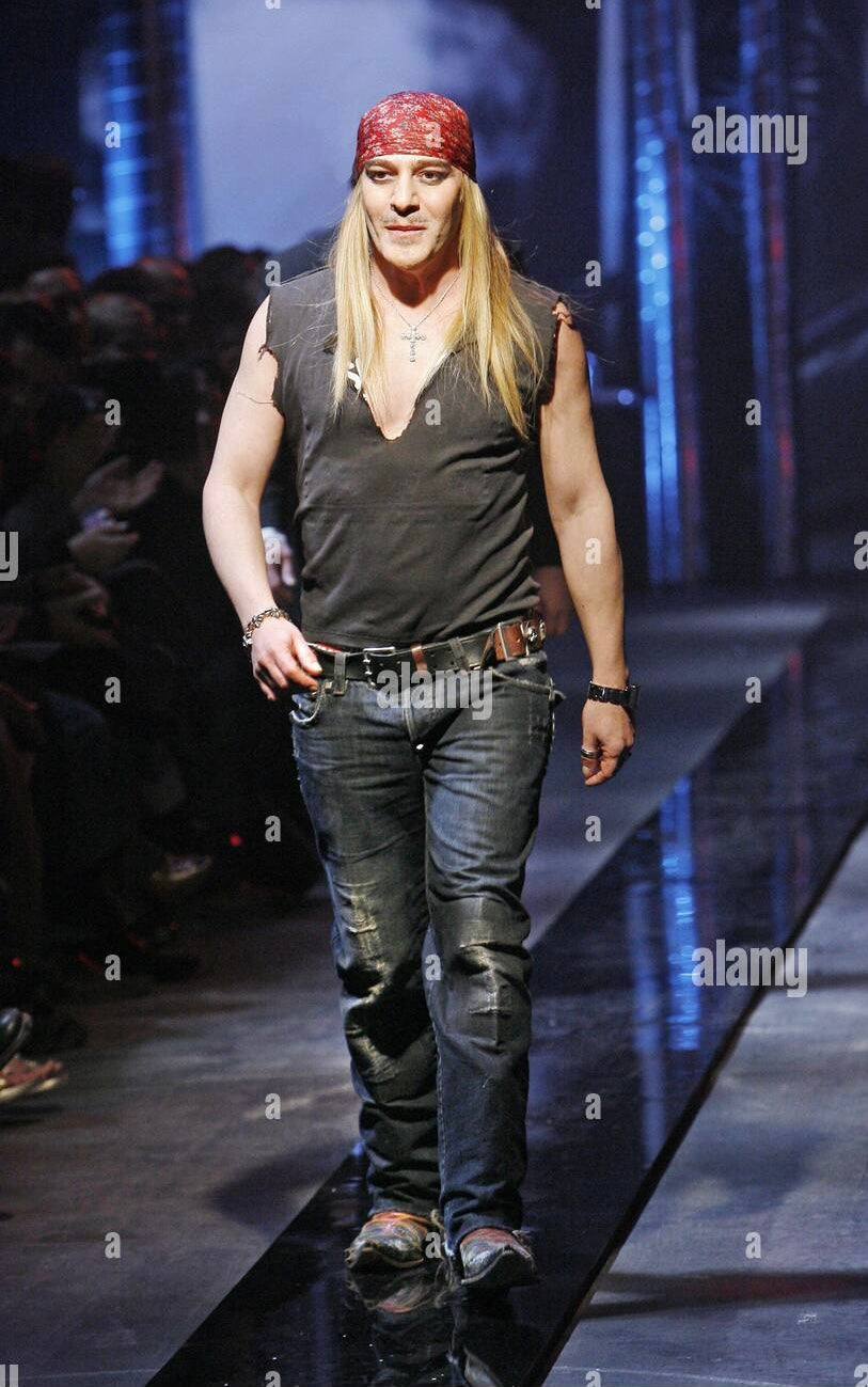 Dsquared2 F/W 2005 Leather Skull & Silver Hardware Belt