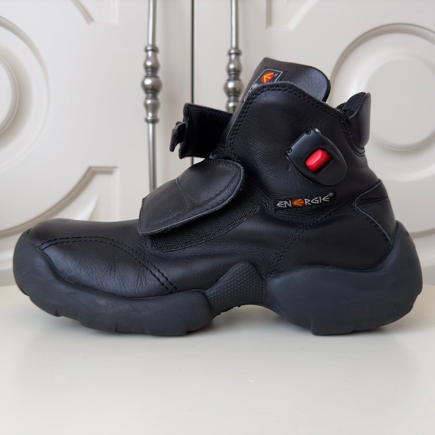 ENERGIE 1990s 'Garnett' Black Leather Buckle Boots