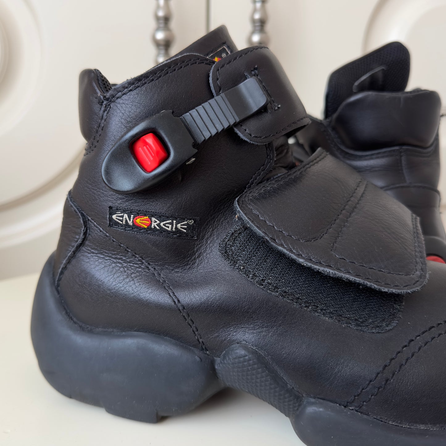 ENERGIE 1990s 'Garnett' Black Leather Buckle Boots